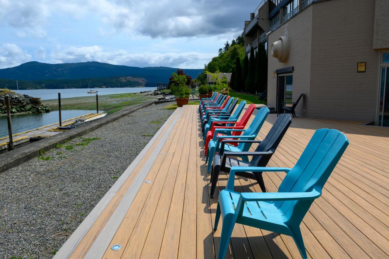Oceanfront Suites At Cowichan Bay Exteriör bild