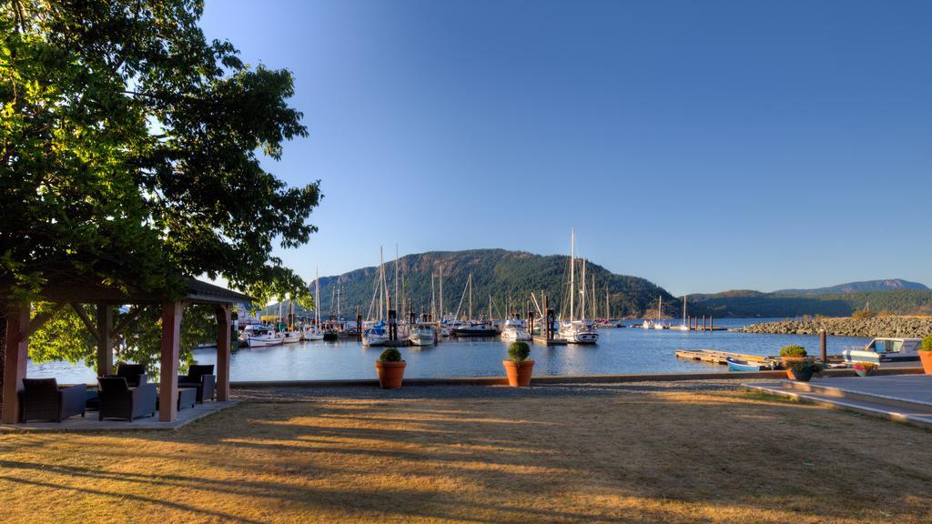 Oceanfront Suites At Cowichan Bay Exteriör bild
