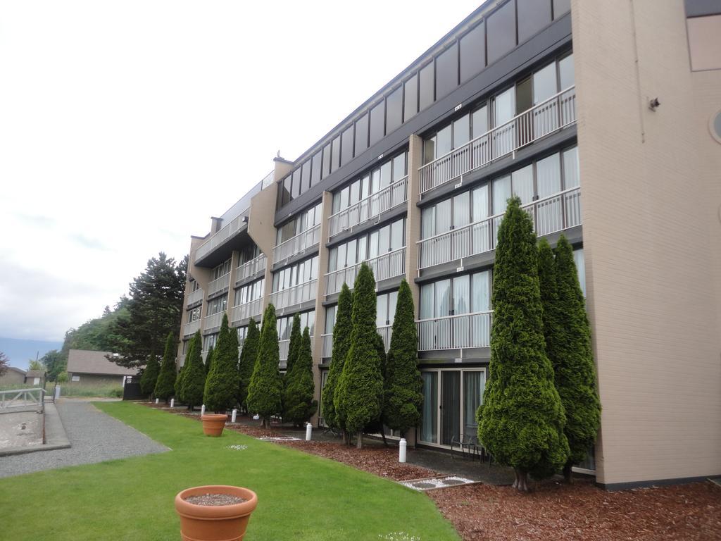 Oceanfront Suites At Cowichan Bay Exteriör bild