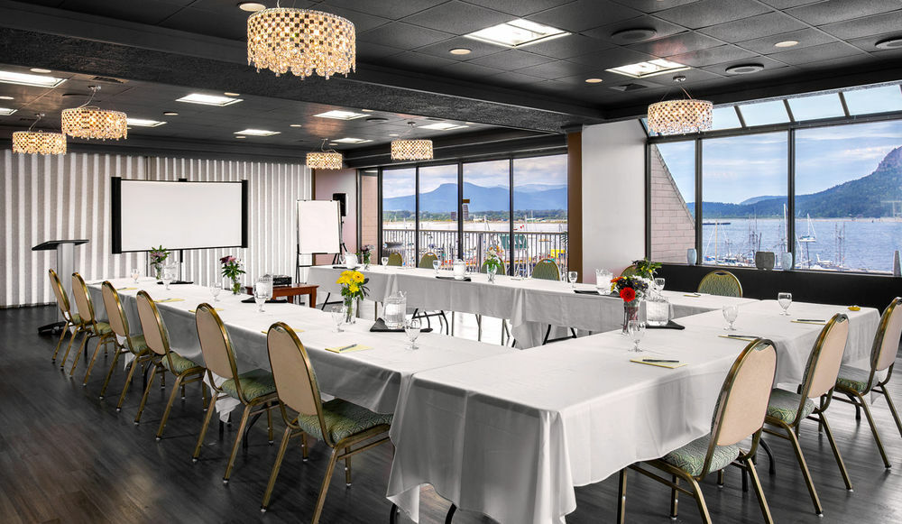 Oceanfront Suites At Cowichan Bay Exteriör bild