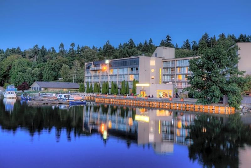 Oceanfront Suites At Cowichan Bay Exteriör bild